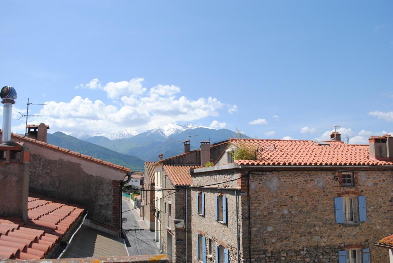 Agreable Maison De Village Avec Terrasse Vinca ภายนอก รูปภาพ