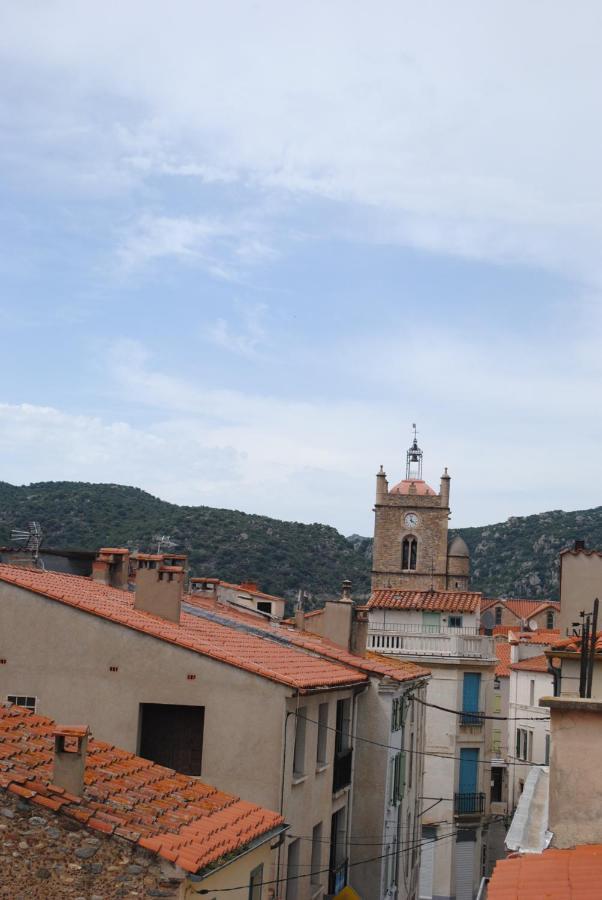 Agreable Maison De Village Avec Terrasse Vinca ภายนอก รูปภาพ
