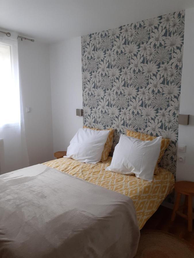 Agreable Maison De Village Avec Terrasse Vinca ภายนอก รูปภาพ