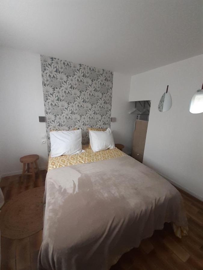 Agreable Maison De Village Avec Terrasse Vinca ภายนอก รูปภาพ
