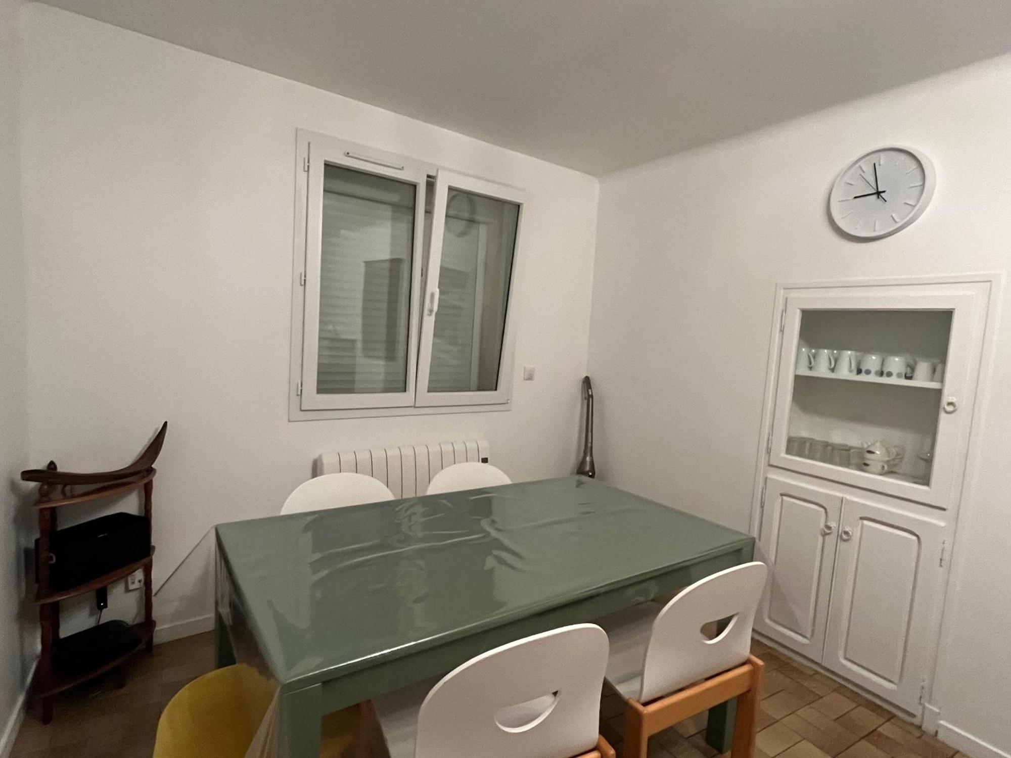 Agreable Maison De Village Avec Terrasse Vinca ภายนอก รูปภาพ